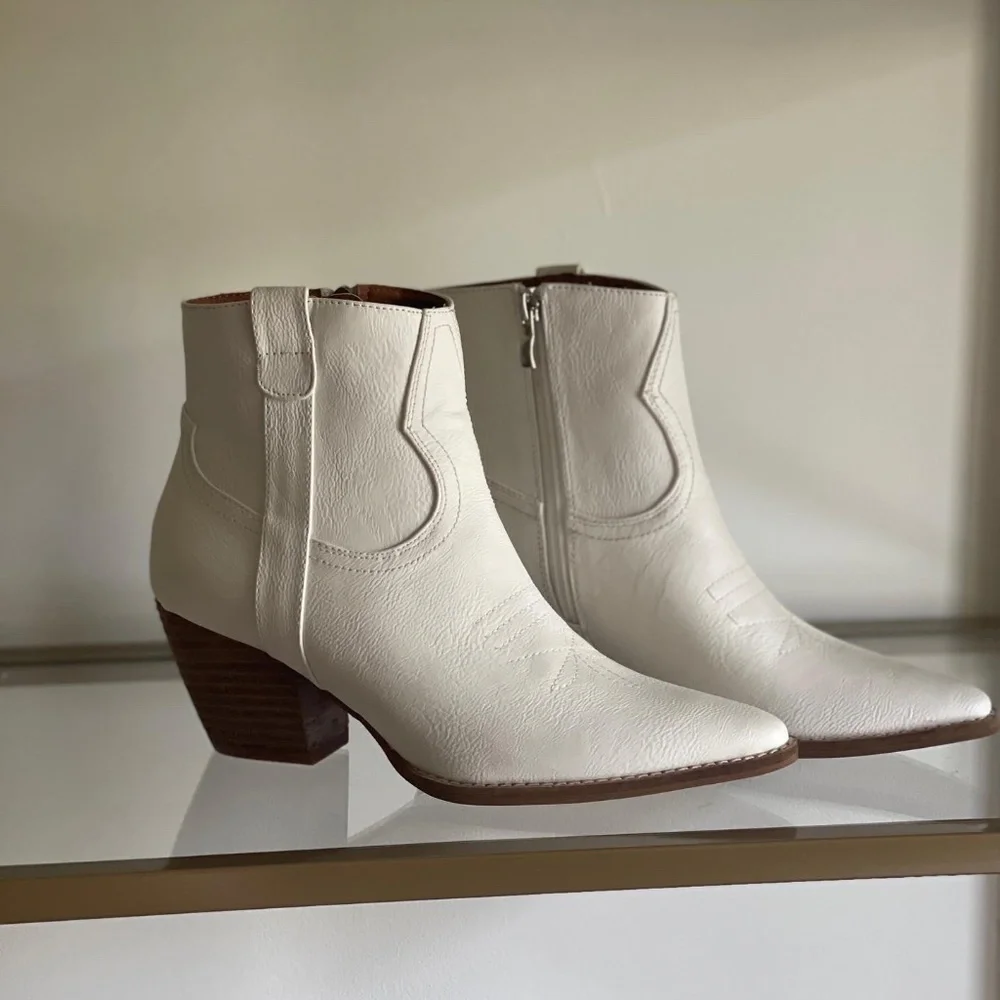 NWT White Western Cowgirl Boots - Picture 1 of 3